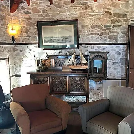 فندق Annousa's House & 4*