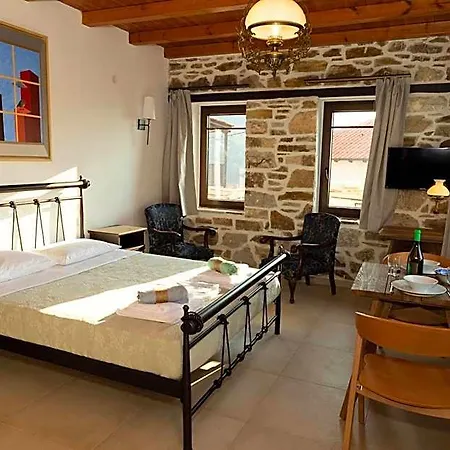 Annousa's House & Hotel 4*