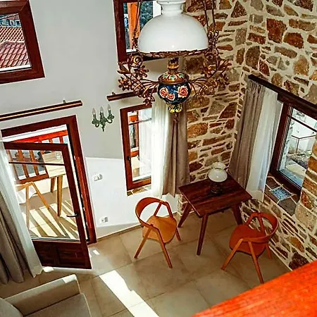 Annousa's House & Hotel
