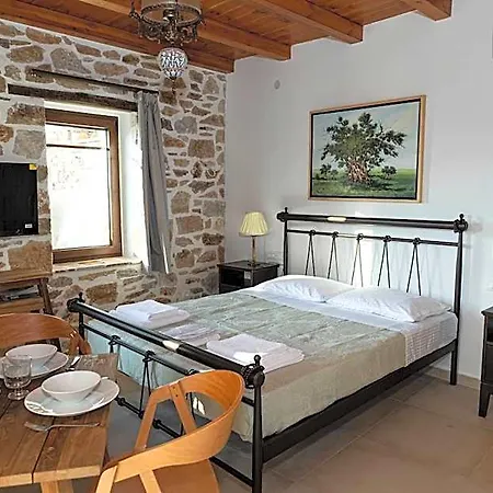 Hotel Annousa's House & 4*
