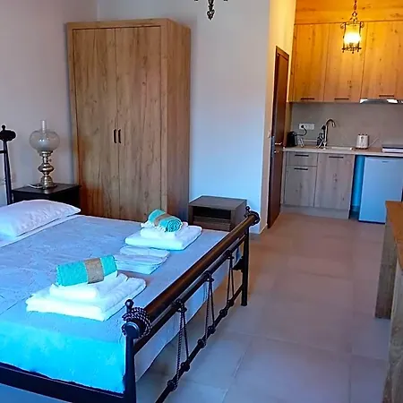 فندق Annousa's House & لايميناس
